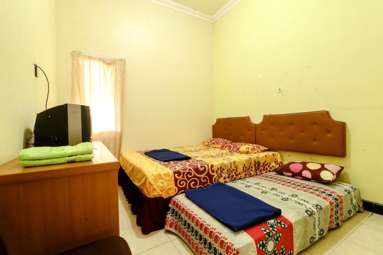 The Joglo Family Hotel Magelang Exterior foto